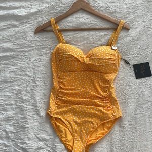 Nip Tuck Womens Yellow Nylon Blend Polka Dot Slimming One Piece Swimsuit size 6